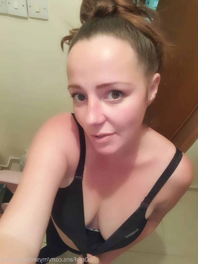 Mom's naughty secret [ mrsnicolessecret ] Onlyfans leaked photo 13554750 on Hotleaks.tv