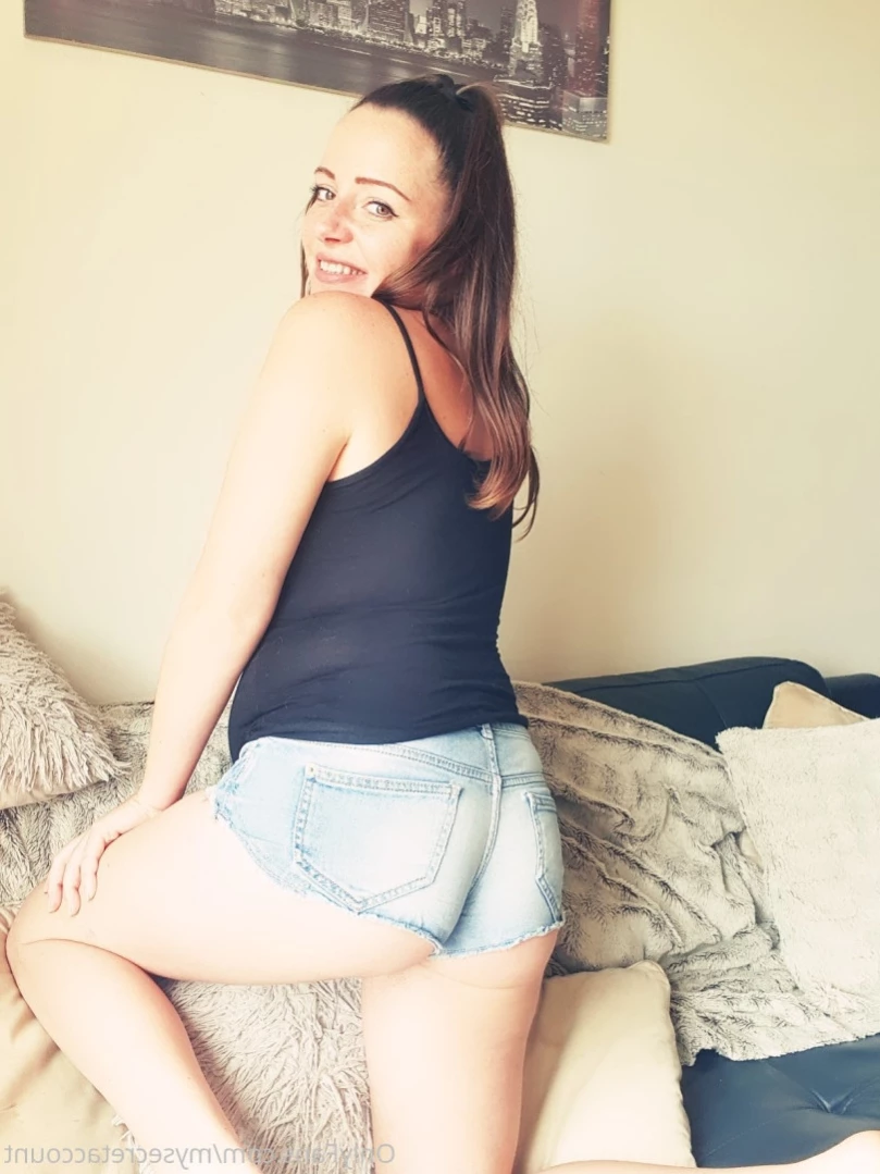 Mom's naughty secret [ mrsnicolessecret ] Onlyfans leaked photo 13554775 on Hotleaks.tv
