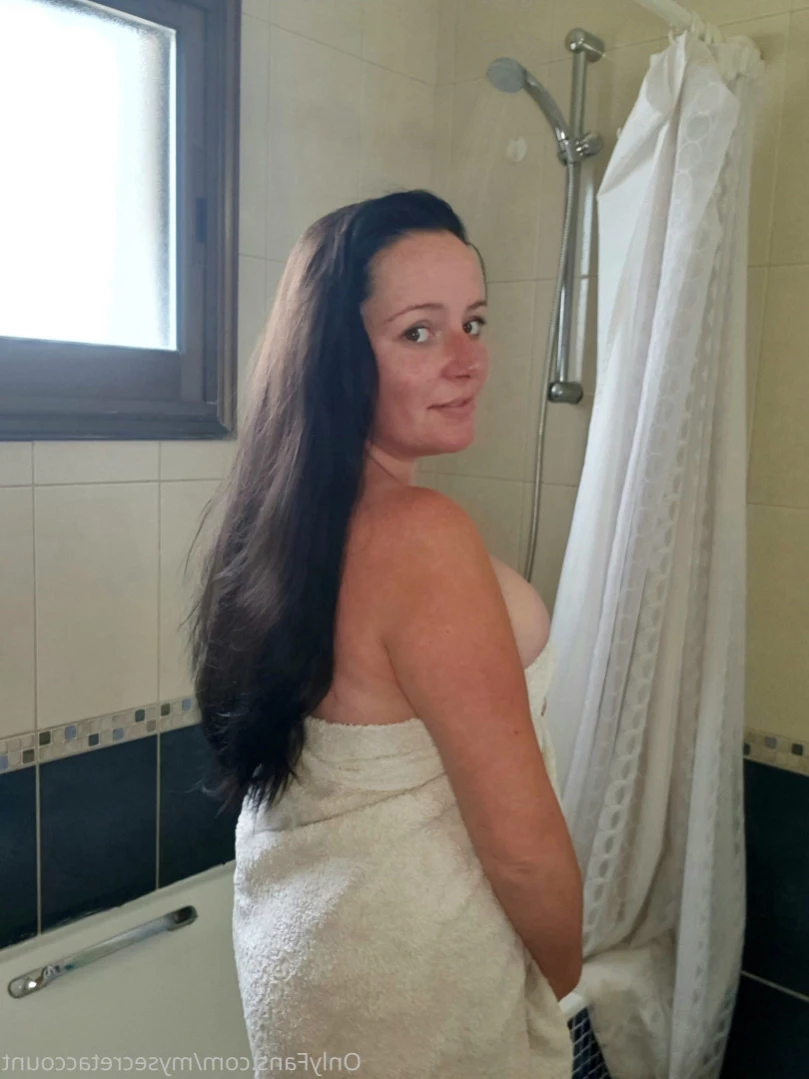 Mom's naughty secret [ mrsnicolessecret ] Onlyfans leaked photo 16263260 on Hotleaks.tv