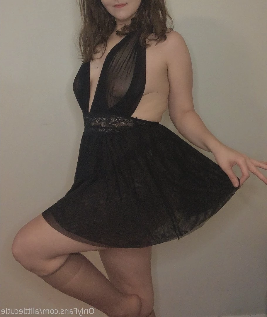 Ellesquishy ♡ [ mylittlepage ] Onlyfans leaked photo 5309680 on Hotleaks.tv
