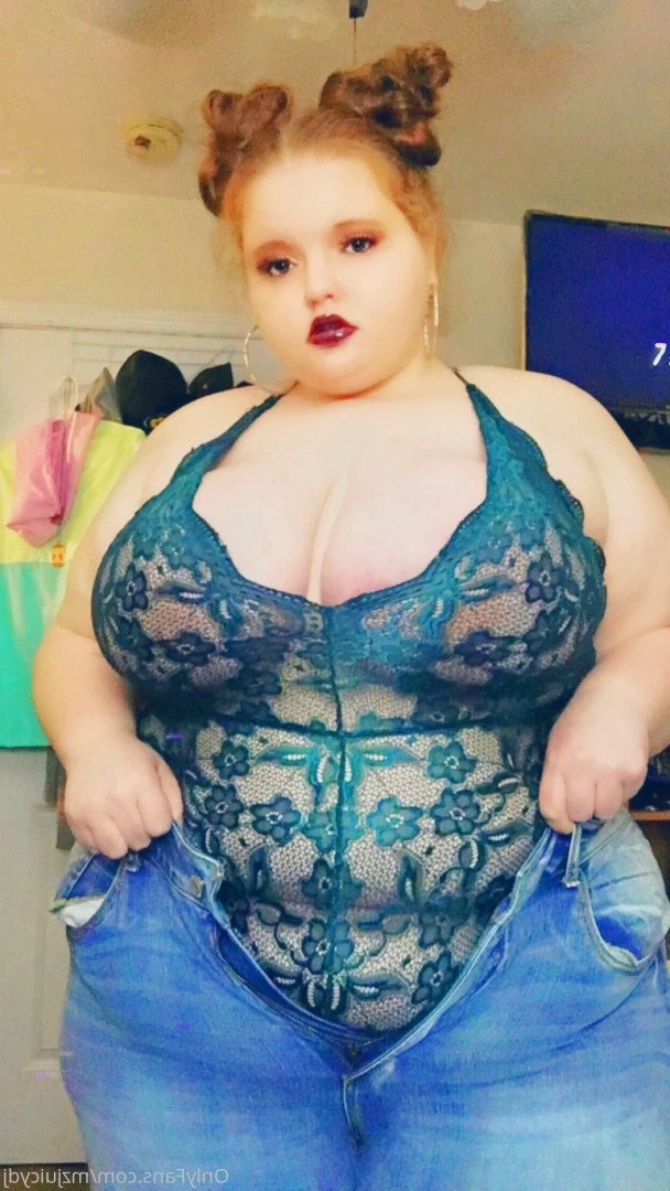 𝓙𝓾𝓲𝓬𝔂 𝓓𝓪𝓷𝓲𝓲 𝓙 🍑💦🤤😍 [ mzjuicydj ] Onlyfans leaked photo 5377204 on Hotleaks.tv