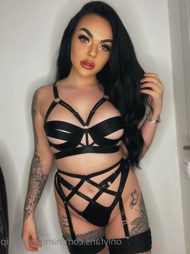 DONT TELL YOUR GIRLFRIEND 🤭 [ nancywood2 ] Onlyfans leaked photo 5357225 on Hotleaks.tv