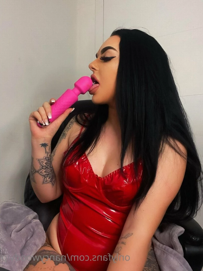 DONT TELL YOUR GIRLFRIEND 🤭 [ nancywood2 ] Onlyfans leaked photo 5362604 on Hotleaks.tv