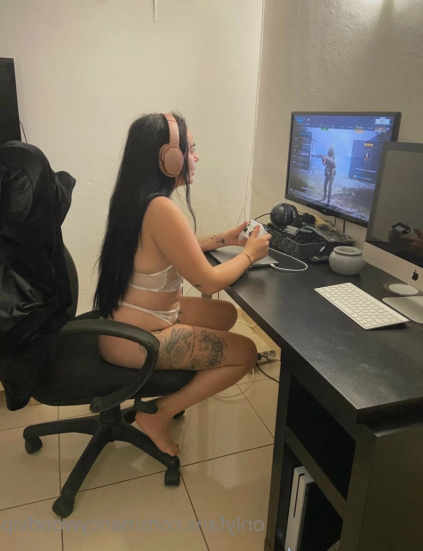 DONT TELL YOUR GIRLFRIEND 🤭 [ nancywood2 ] Onlyfans leaked photo 5373433 on Hotleaks.tv
