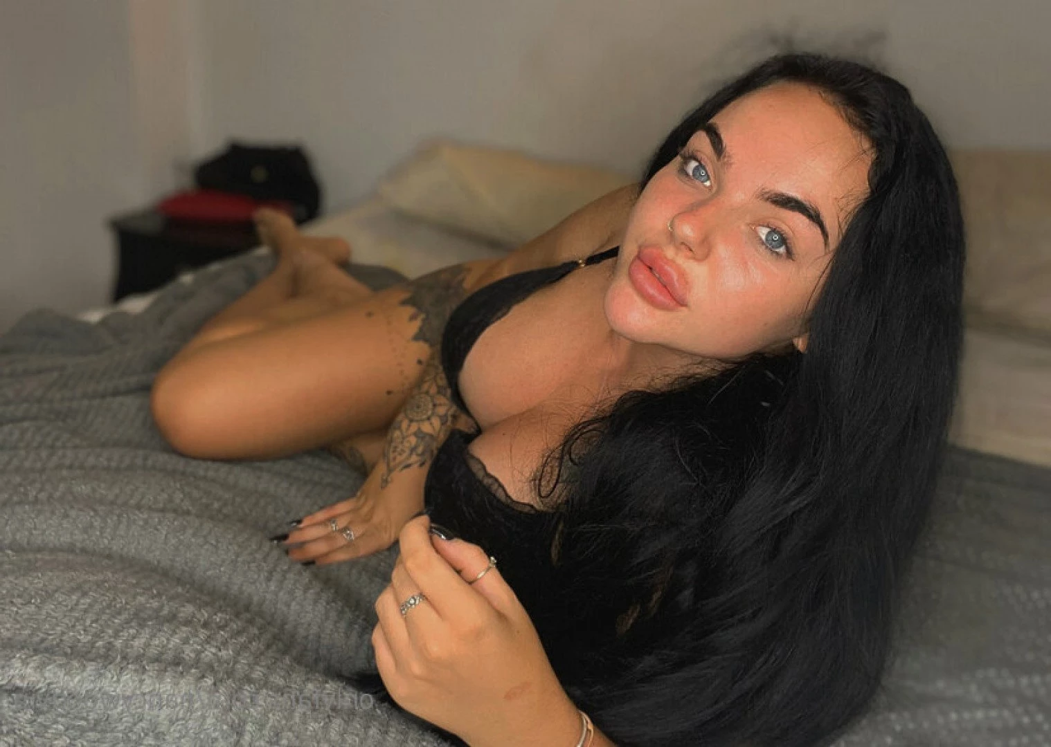 DONT TELL YOUR GIRLFRIEND 🤭 [ nancywood2 ] Onlyfans leaked photo 5373854 on Hotleaks.tv