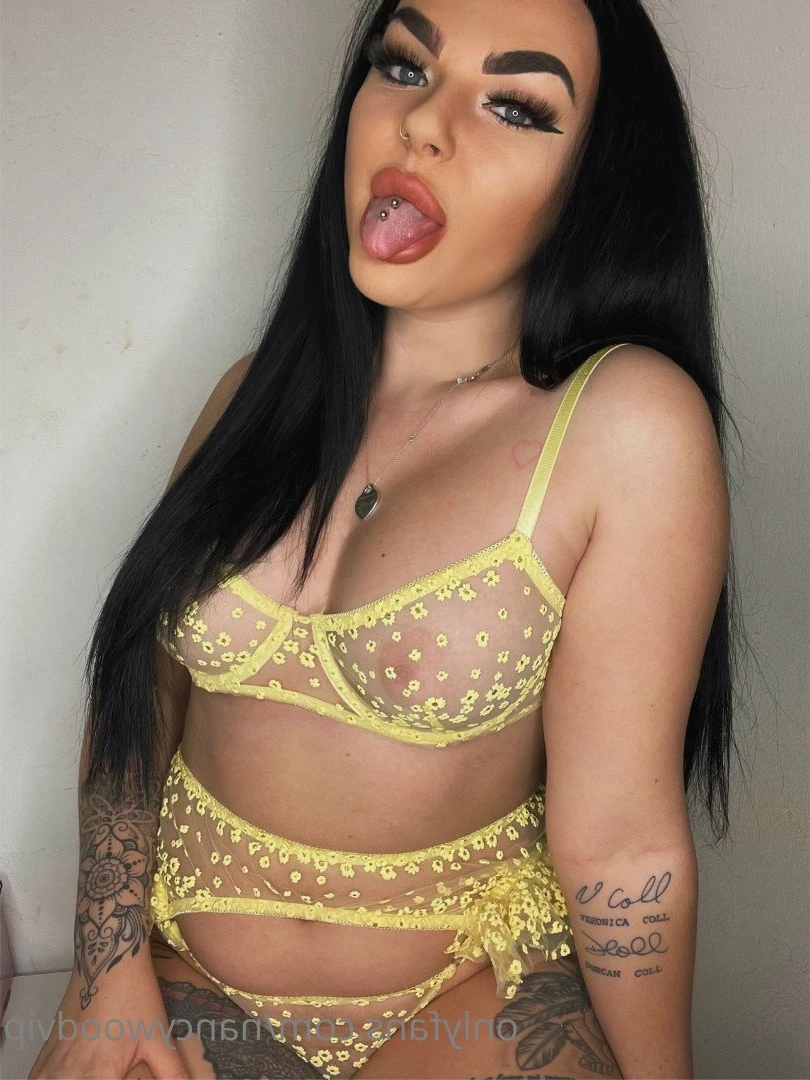 DONT TELL YOUR GIRLFRIEND 🤭 [ nancywood2 ] Onlyfans leaked photo 5375140 on Hotleaks.tv