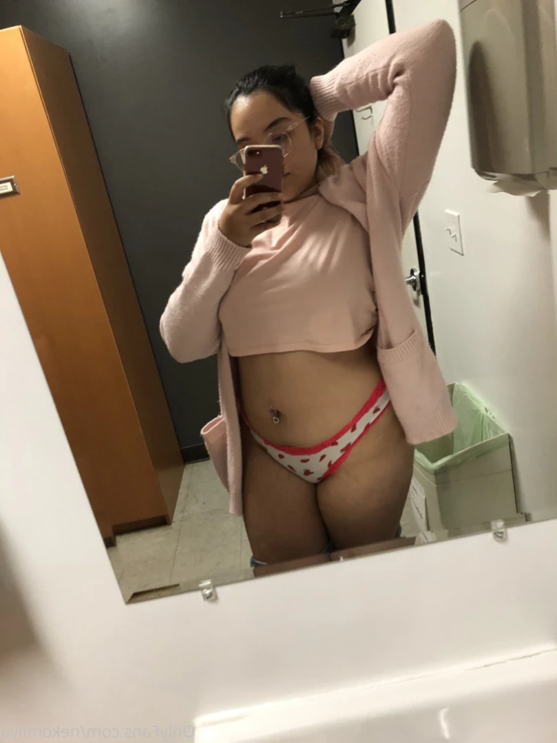 𝙄𝙍𝙇 𝙉𝙖𝙪𝙜𝙝𝙩𝙮 𝙒𝙖𝙞𝙛𝙪 [ nekomiiya ] Onlyfans leaked photo 15988104 on Hotleaks.tv