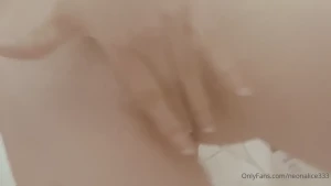 5240298