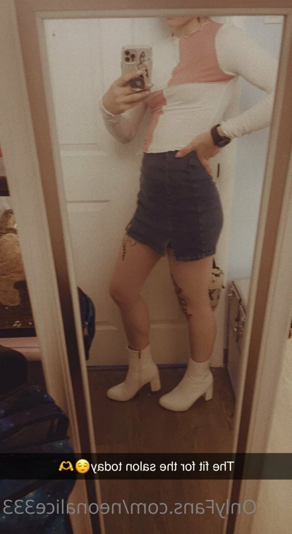 𖦹Alice 𖦹 [ neonalice333 ] Onlyfans leaked photo 5425802 on Hotleaks.tv