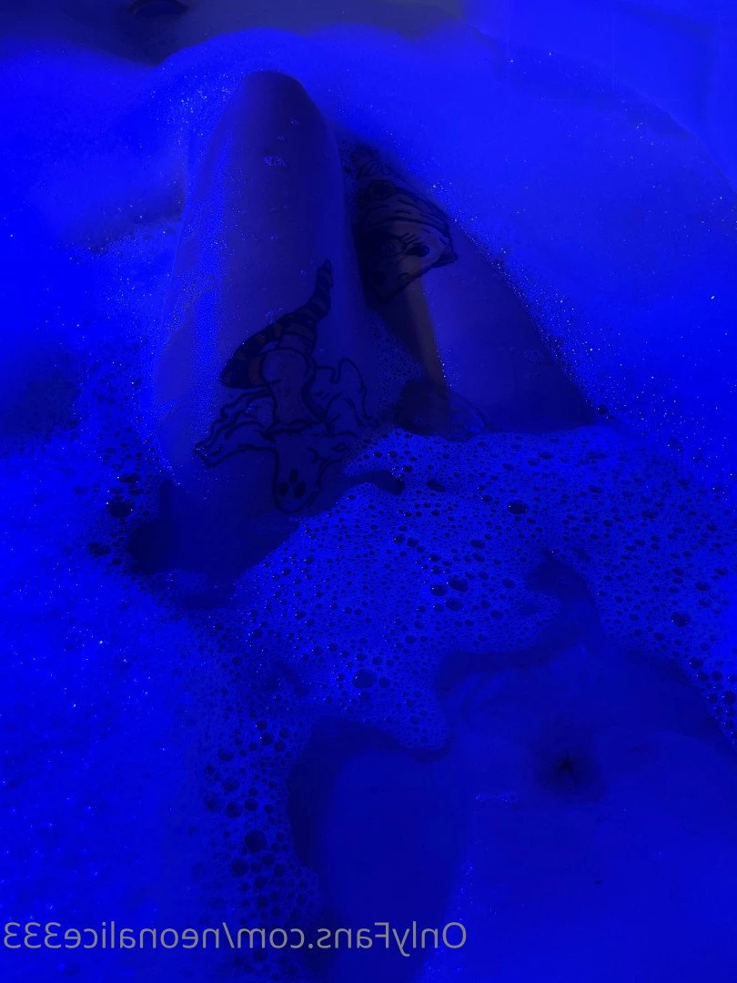 𖦹Alice 𖦹 [ neonalice333 ] Onlyfans leaked photo 5426366 on Hotleaks.tv