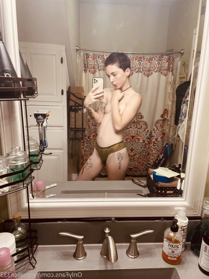 𖦹Alice 𖦹 [ neonalice333 ] Onlyfans leaked photo 5427072 on Hotleaks.tv