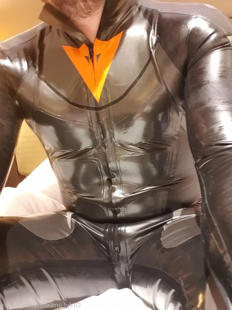 neonlatex Onlyfans leaked photo 5068330 on Hotleaks.tv