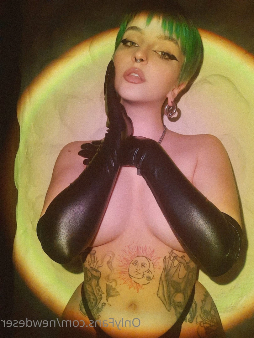 𝕳𝖔𝖗𝖔𝖒𝖎🗡 [ darkhoromi ] Onlyfans leaked photo 7802773 on Hotleaks.tv