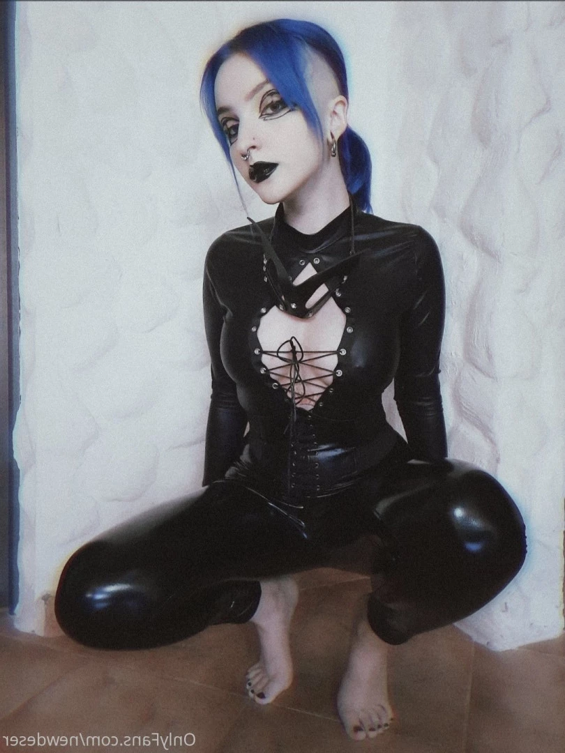 𝕳𝖔𝖗𝖔𝖒𝖎🗡 [ darkhoromi ] Onlyfans leaked photo 7804690 on Hotleaks.tv