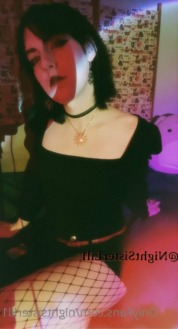 Lilith [ nightsisterlil1 ] Onlyfans leaked photo 5349506 on Hotleaks.tv