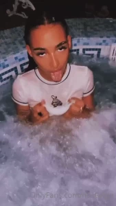 5243813