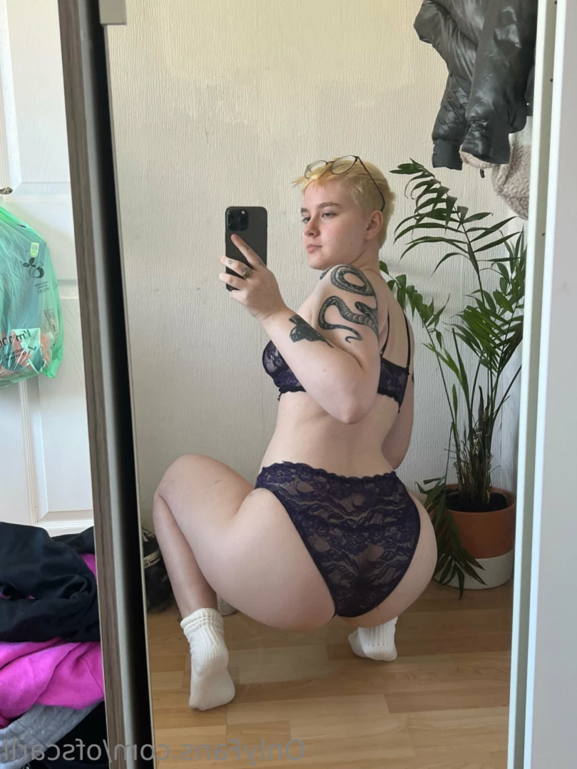 scarlet | NO PPV | @BATTYSCARL [ ofscarll ] Onlyfans leaked photo 11094410 on Hotleaks.tv