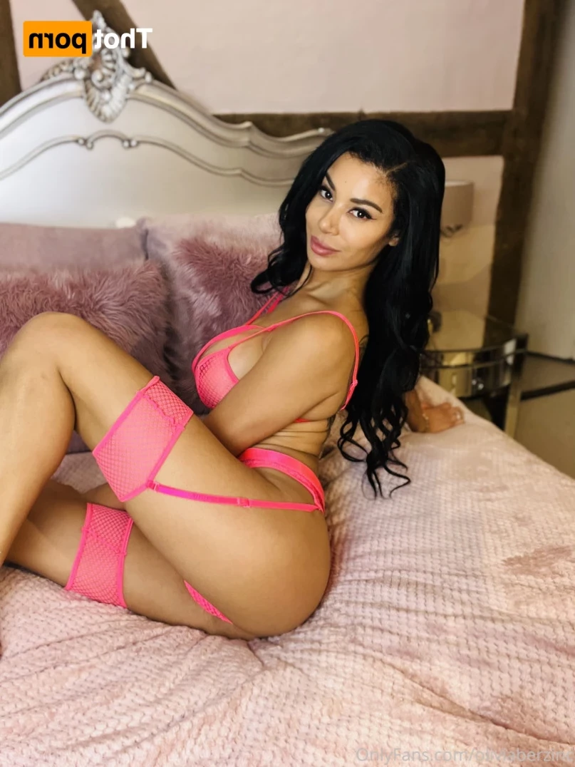 Olivia Berzinc [ oliviaberzinc ] Onlyfans leaked photo 11418584 on Hotleaks.tv