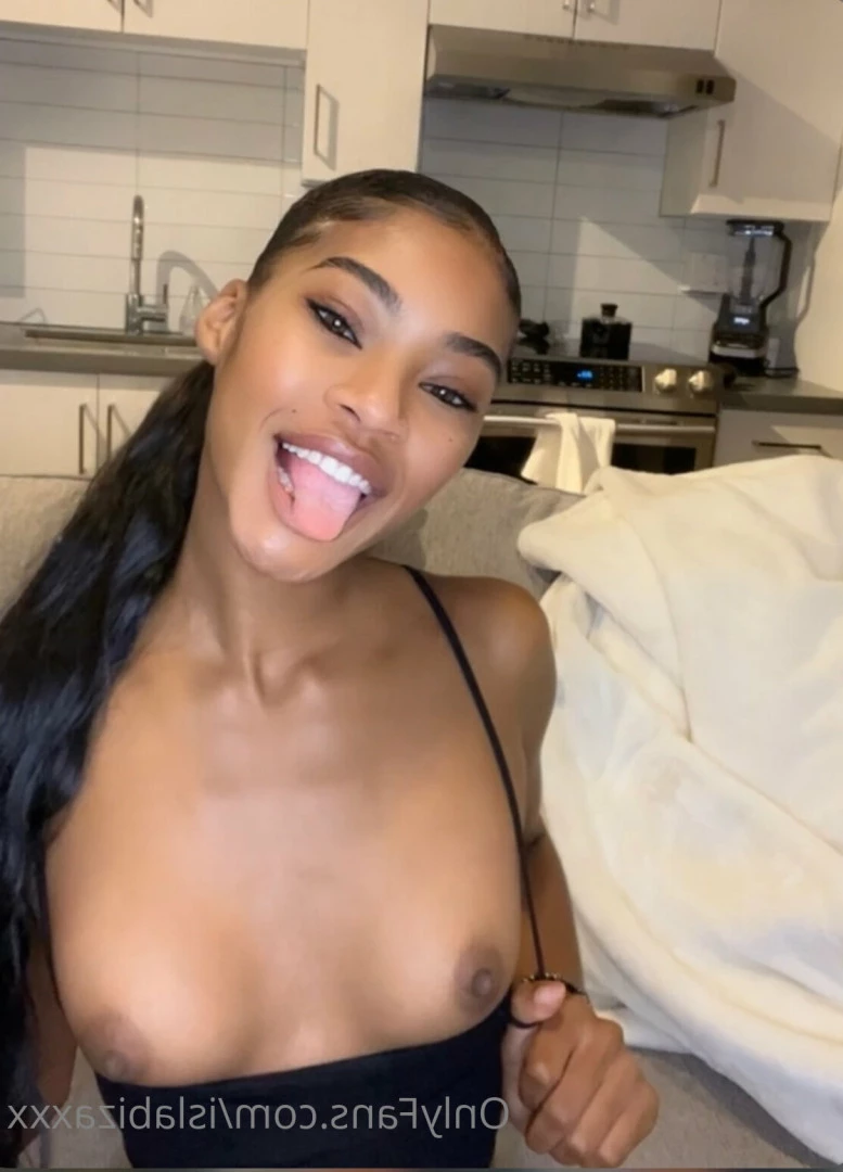 Isla Biza [ islabizaxxx ] Onlyfans leaked photo 7636483 on Hotleaks.tv