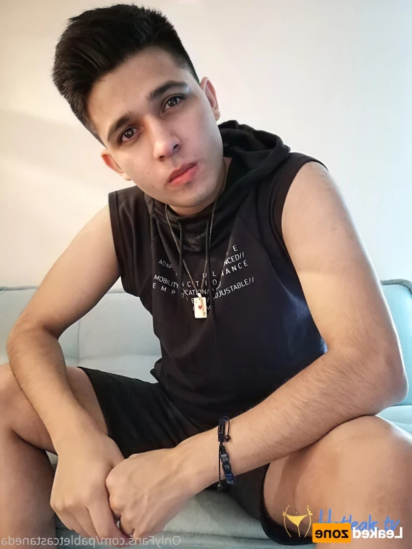 Pablet Castañeda [ pabletcastaneda ] Onlyfans leaked photo 14051770 on Hotleaks.tv