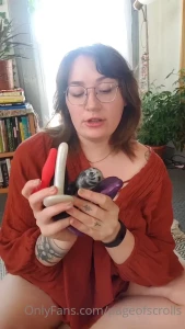 pageofscrolls Onlyfans leaked video 5278597 on Hotleaks.tv