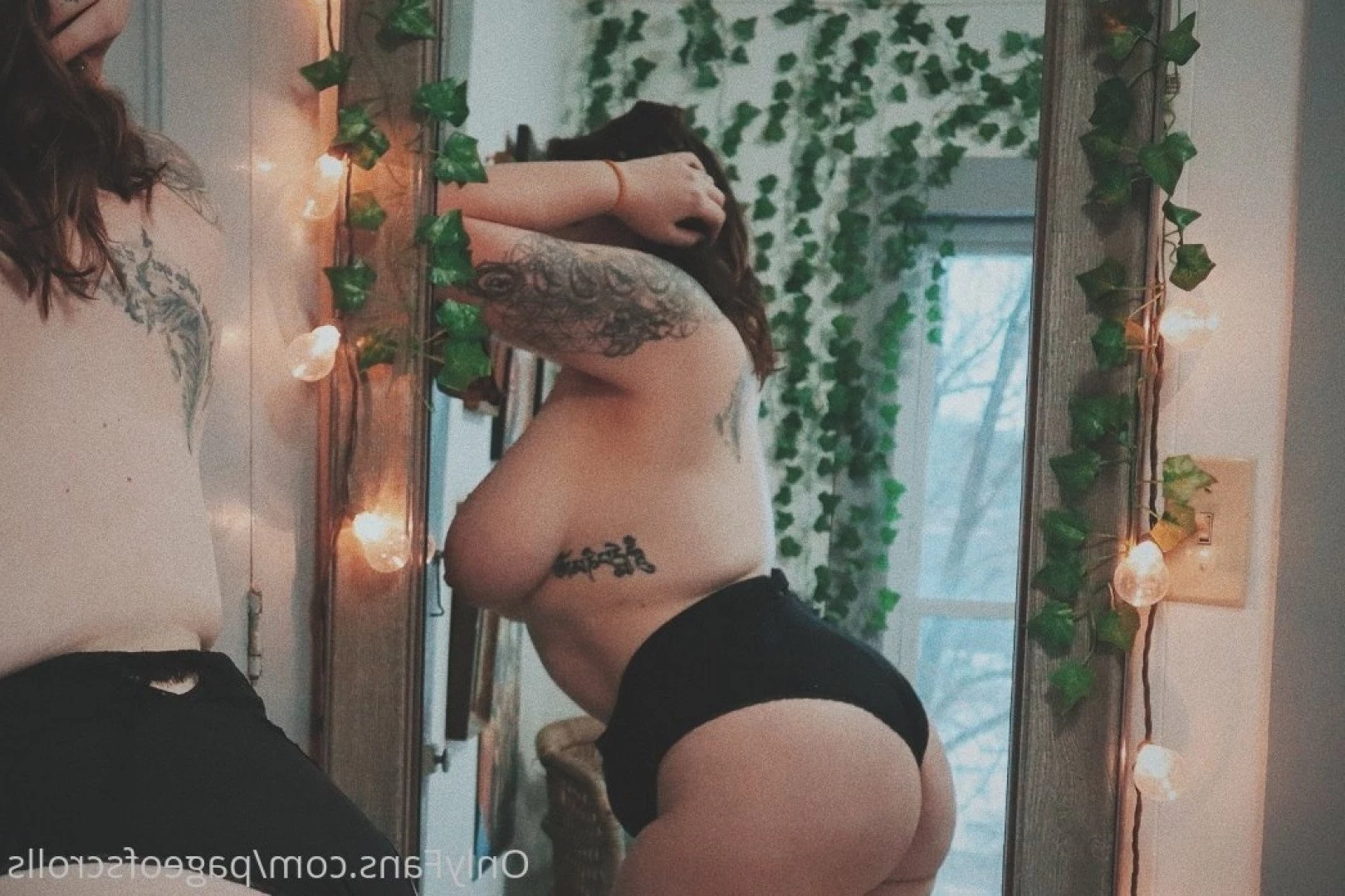 pageofscrolls Onlyfans leaked photo 5489320 on Hotleaks.tv