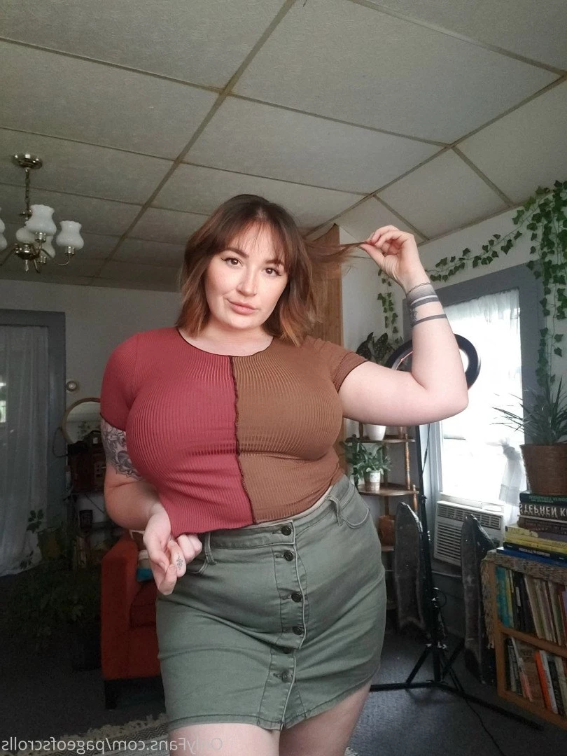 pageofscrolls Onlyfans leaked photo 5489452 on Hotleaks.tv