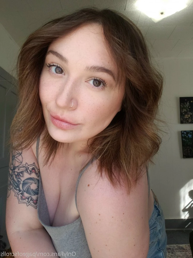 pageofscrolls Onlyfans leaked photo 5491853 on Hotleaks.tv