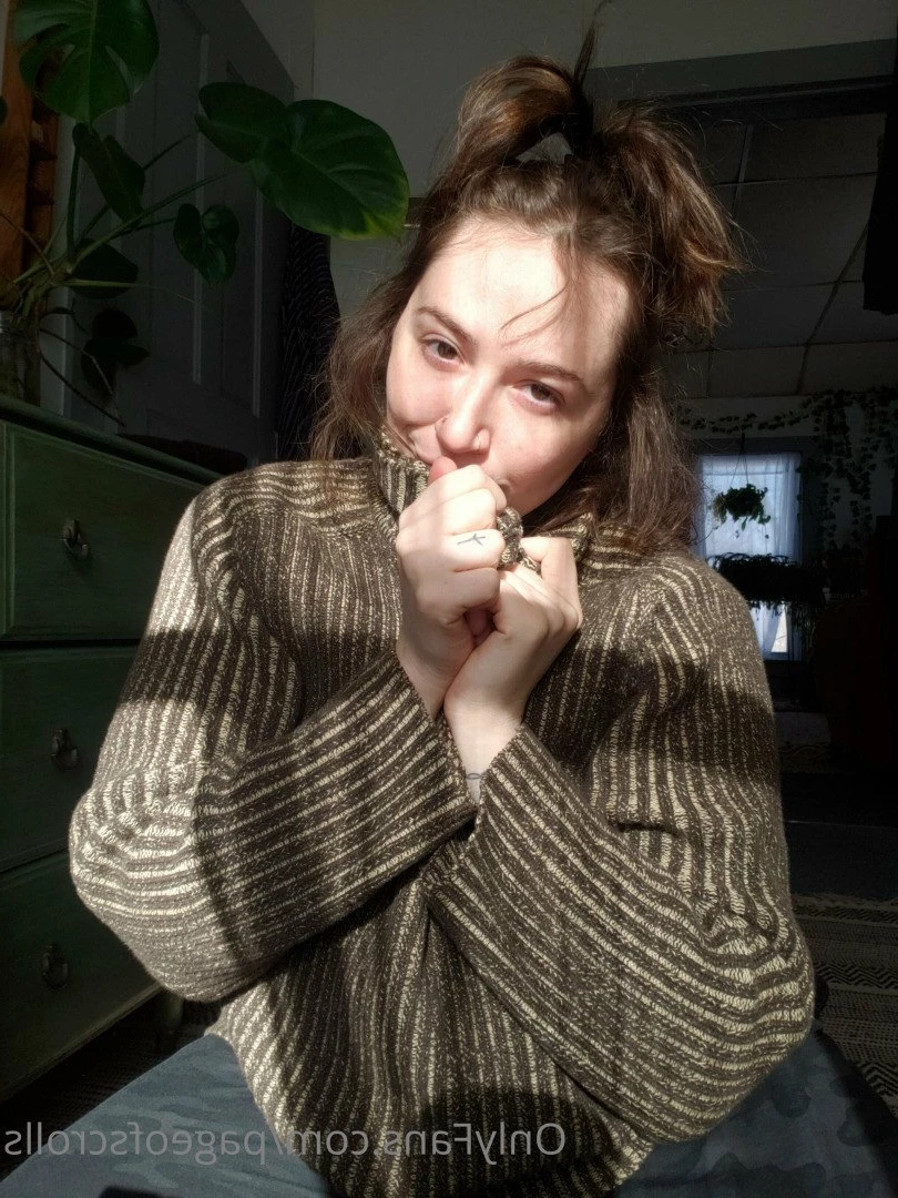 pageofscrolls Onlyfans leaked photo 5494676 on Hotleaks.tv