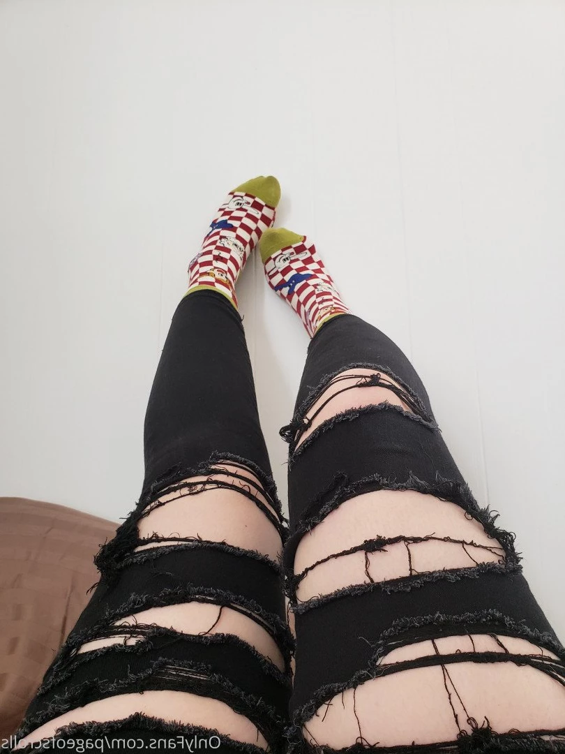 pageofscrolls Onlyfans leaked photo 5494858 on Hotleaks.tv