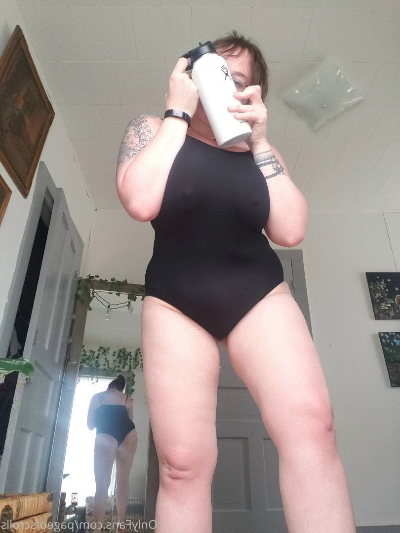 pageofscrolls Onlyfans leaked photo 5502278 on Hotleaks.tv