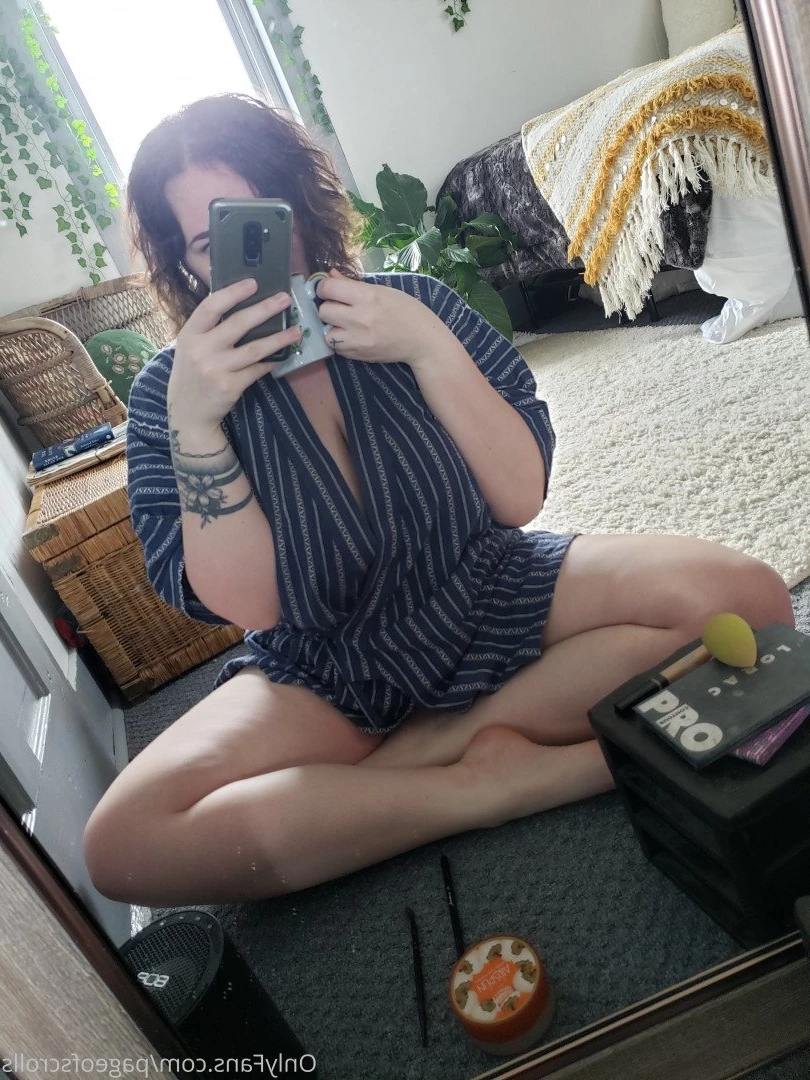 pageofscrolls Onlyfans leaked photo 5505618 on Hotleaks.tv