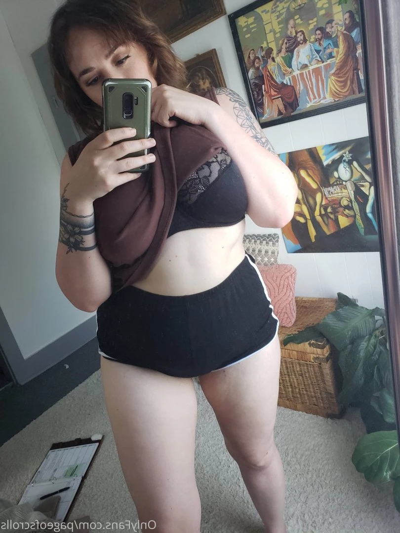 pageofscrolls Onlyfans leaked photo 5507331 on Hotleaks.tv