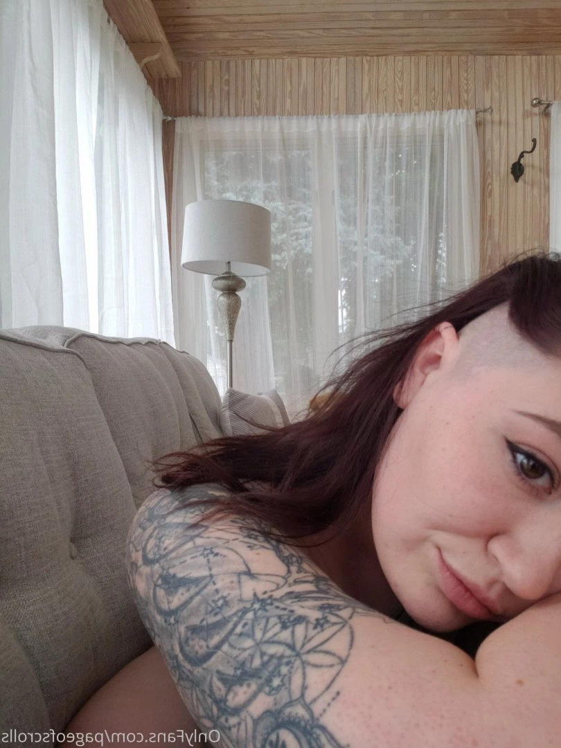 pageofscrolls Onlyfans leaked photo 5510142 on Hotleaks.tv