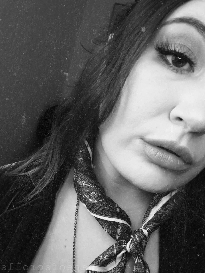 pageofscrolls Onlyfans leaked photo 5511003 on Hotleaks.tv