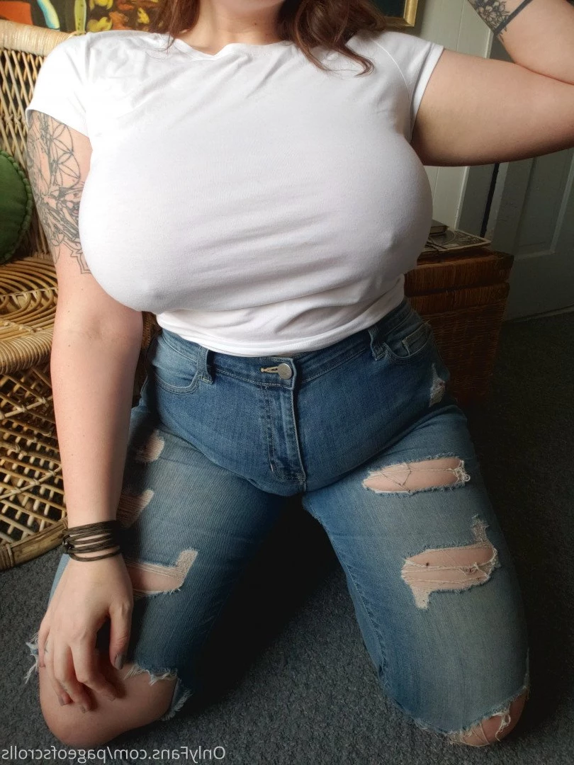 pageofscrolls Onlyfans leaked photo 5512695 on Hotleaks.tv