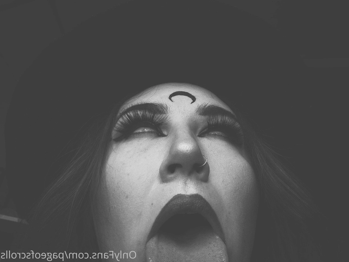 pageofscrolls Onlyfans leaked photo 5518961 on Hotleaks.tv