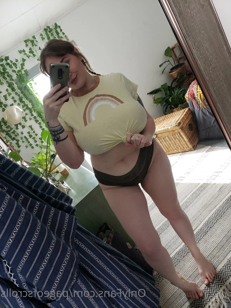 pageofscrolls Onlyfans leaked photo 5519151 on Hotleaks.tv