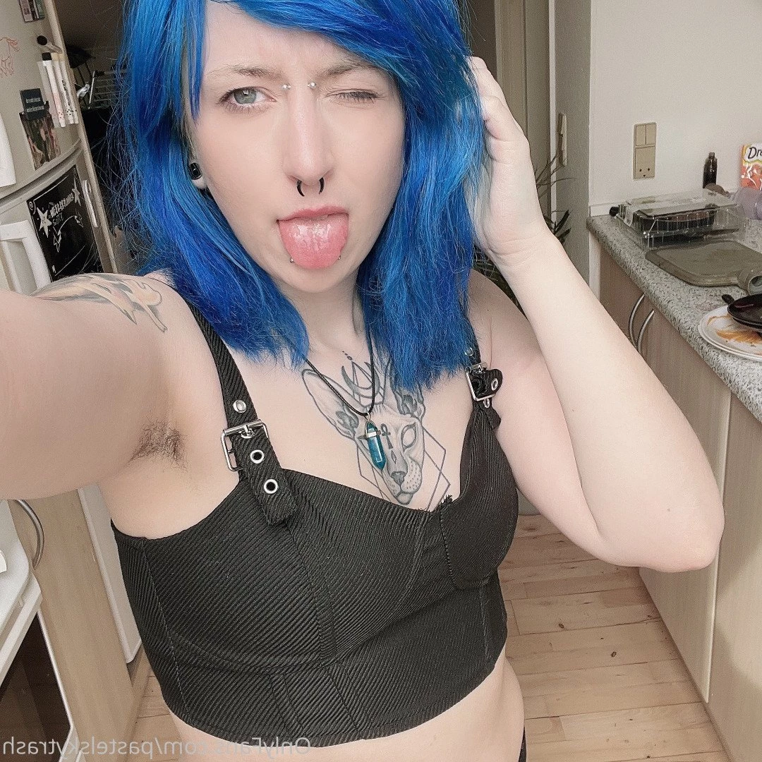 🌼 SKY VICTORIA 🌸 [ pastelskytrash ] Onlyfans leaked photo 5187681 on Hotleaks.tv