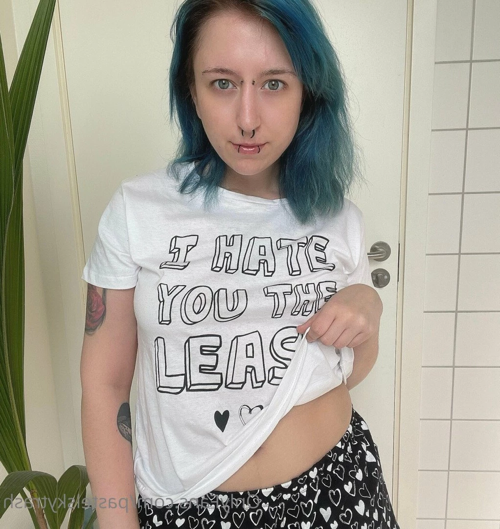 🌼 SKY VICTORIA 🌸 [ pastelskytrash ] Onlyfans leaked photo 5187721 on Hotleaks.tv