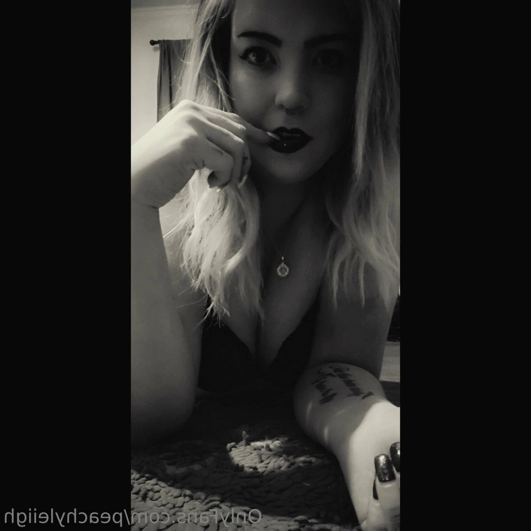 🍑 [ peachyleiigh ] Onlyfans leaked photo 5318766 on Hotleaks.tv