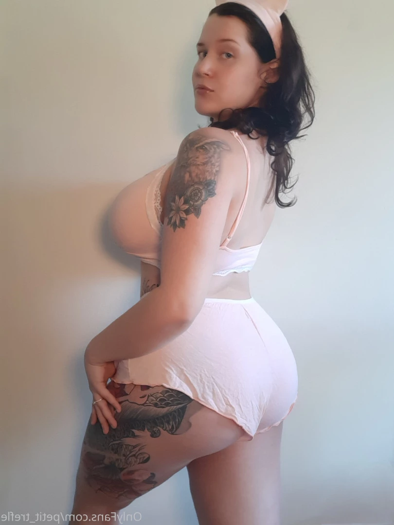 Little Clover [ petit_trefle ] Onlyfans leaked photo 10705142 on Hotleaks.tv