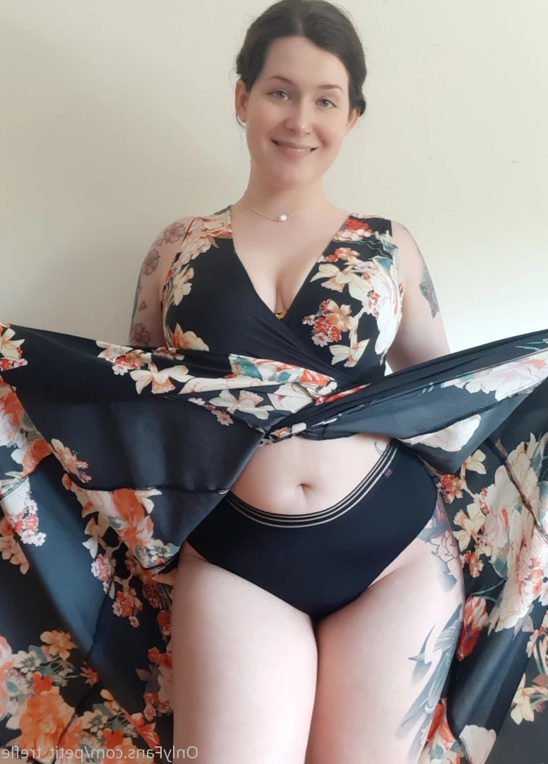 Little Clover [ petit_trefle ] Onlyfans leaked photo 10708519 on Hotleaks.tv