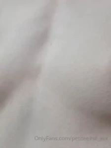 5285663