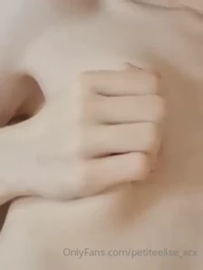 5285678
