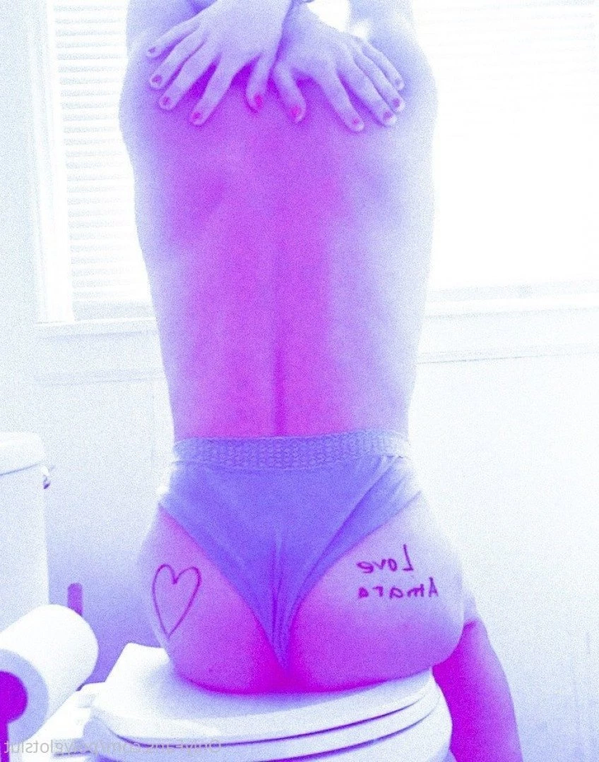 The Pansexual Slut [ polyglotslut ] Onlyfans leaked photo 5272074 on Hotleaks.tv