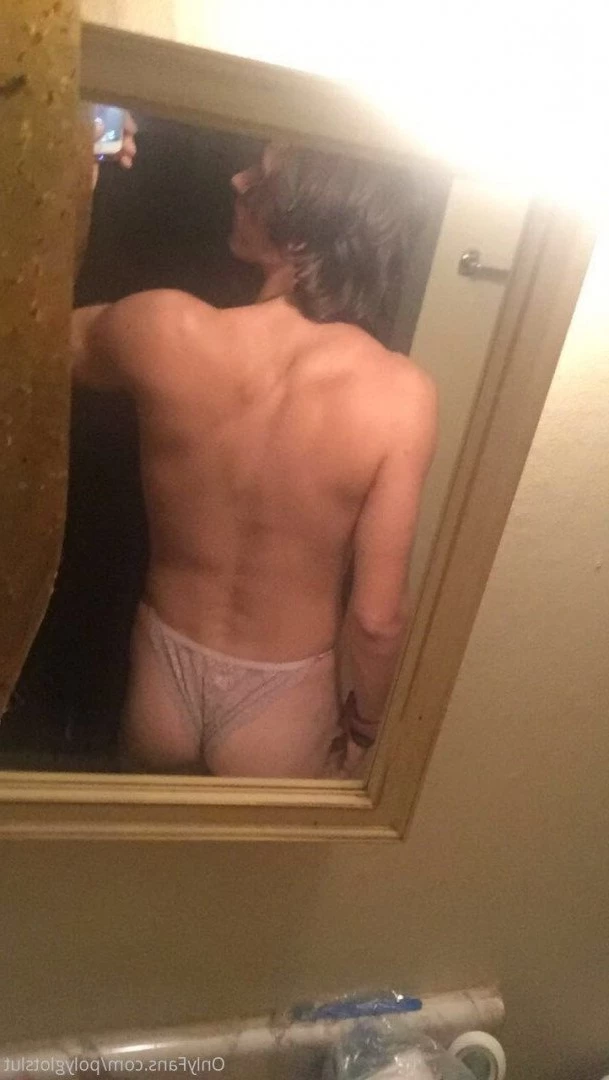 The Pansexual Slut [ polyglotslut ] Onlyfans leaked photo 5272352 on Hotleaks.tv