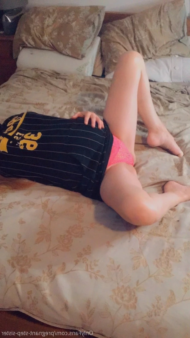 🍑🤰 Currently Pregnant !!🤰🍑 [ pregnant-step-sister ] Onlyfans leaked photo 13552653 on Hotleaks.tv