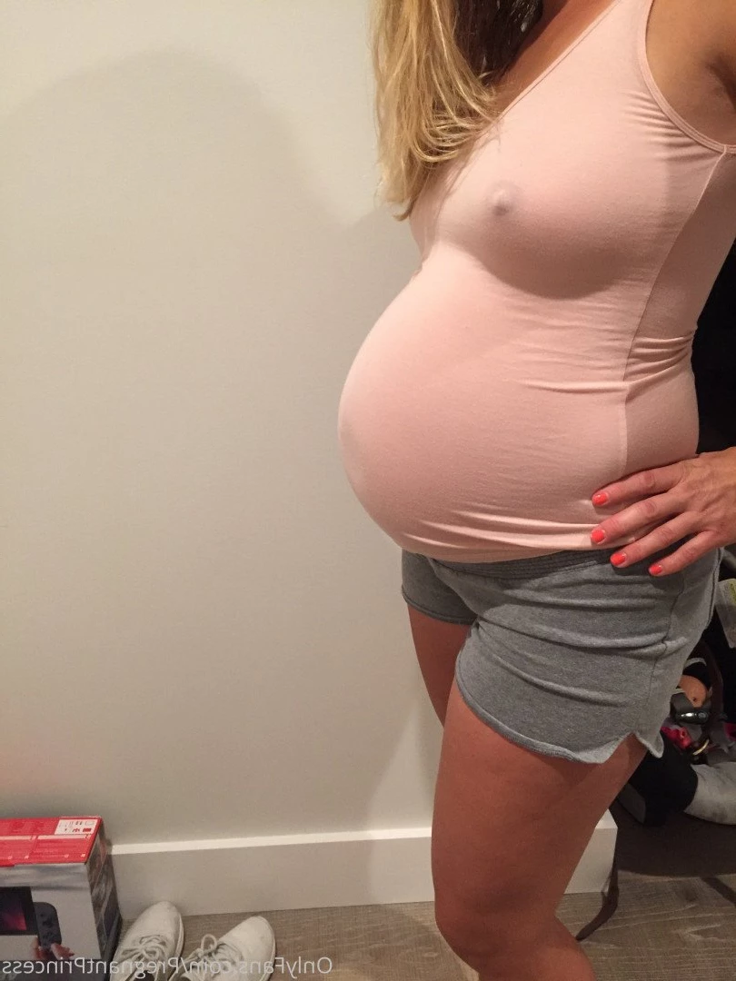 Pregnant Baking [ pregnantbaking ] Onlyfans leaked photo 5035512 on Hotleaks.tv