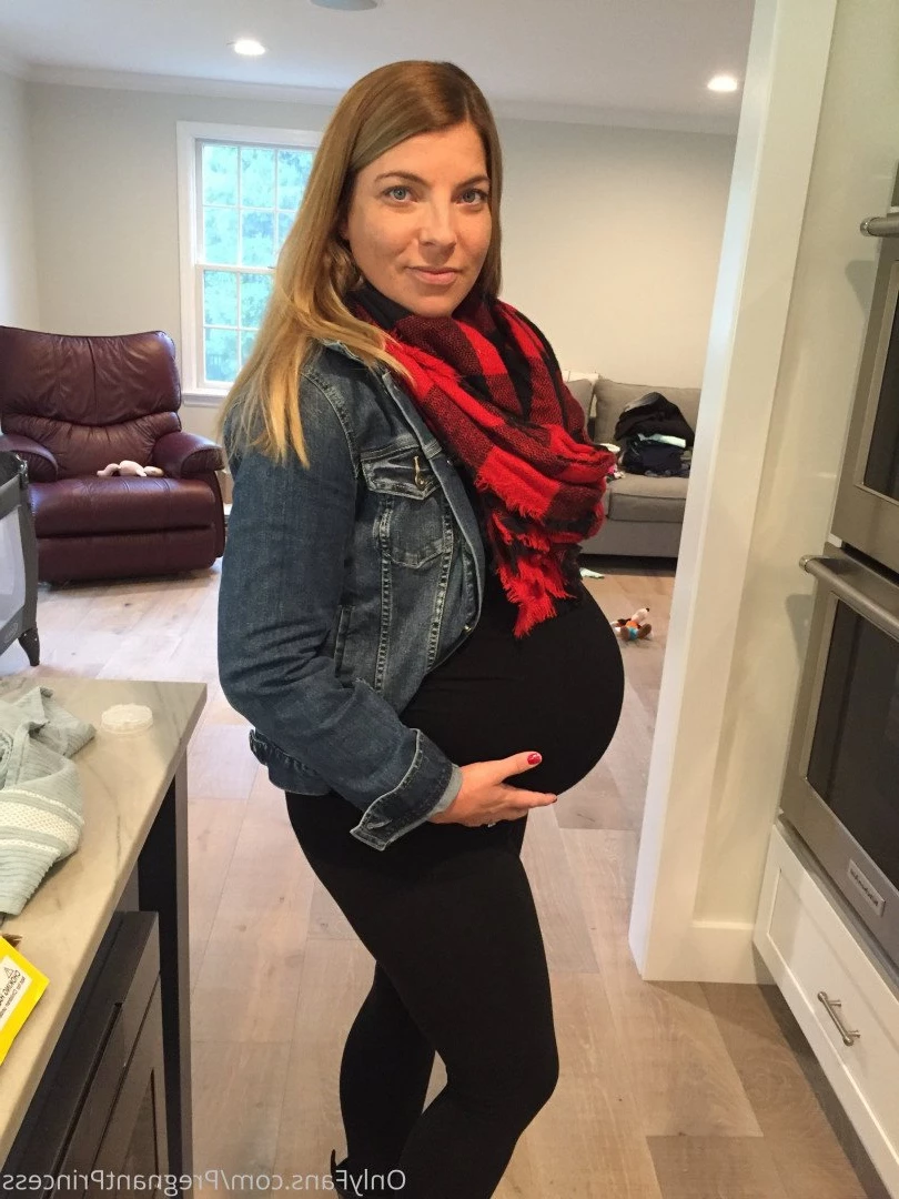 Pregnant Baking [ pregnantbaking ] Onlyfans leaked photo 5035564 on Hotleaks.tv